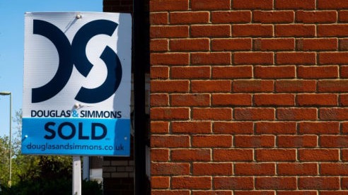 Estate Agents sign - we provide services to Estate Agents